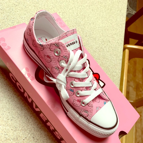 hello kitty converse adults